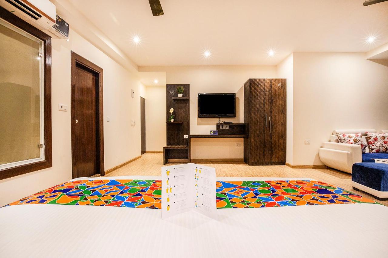 Fabhotel Shoba Estate Delhi Airport Nueva Delhi Exterior foto